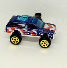 Load image into Gallery viewer, Little Monster Truck