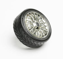 Load image into Gallery viewer, Handsomely Designed Over-Sized Spinning Tire Rim Aromatherapy Car Vent Clip