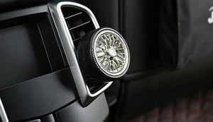 Handsomely Designed Over-Sized Spinning Tire Rim Aromatherapy Car Vent Clip